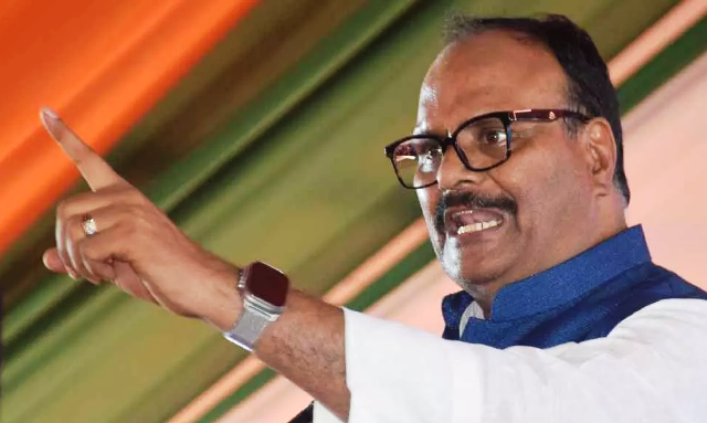 ब्रजेश पाठक ने सेना को किया सलाम, बोले – “अब भारत दुश्मनों को उनके घर में मारता है”