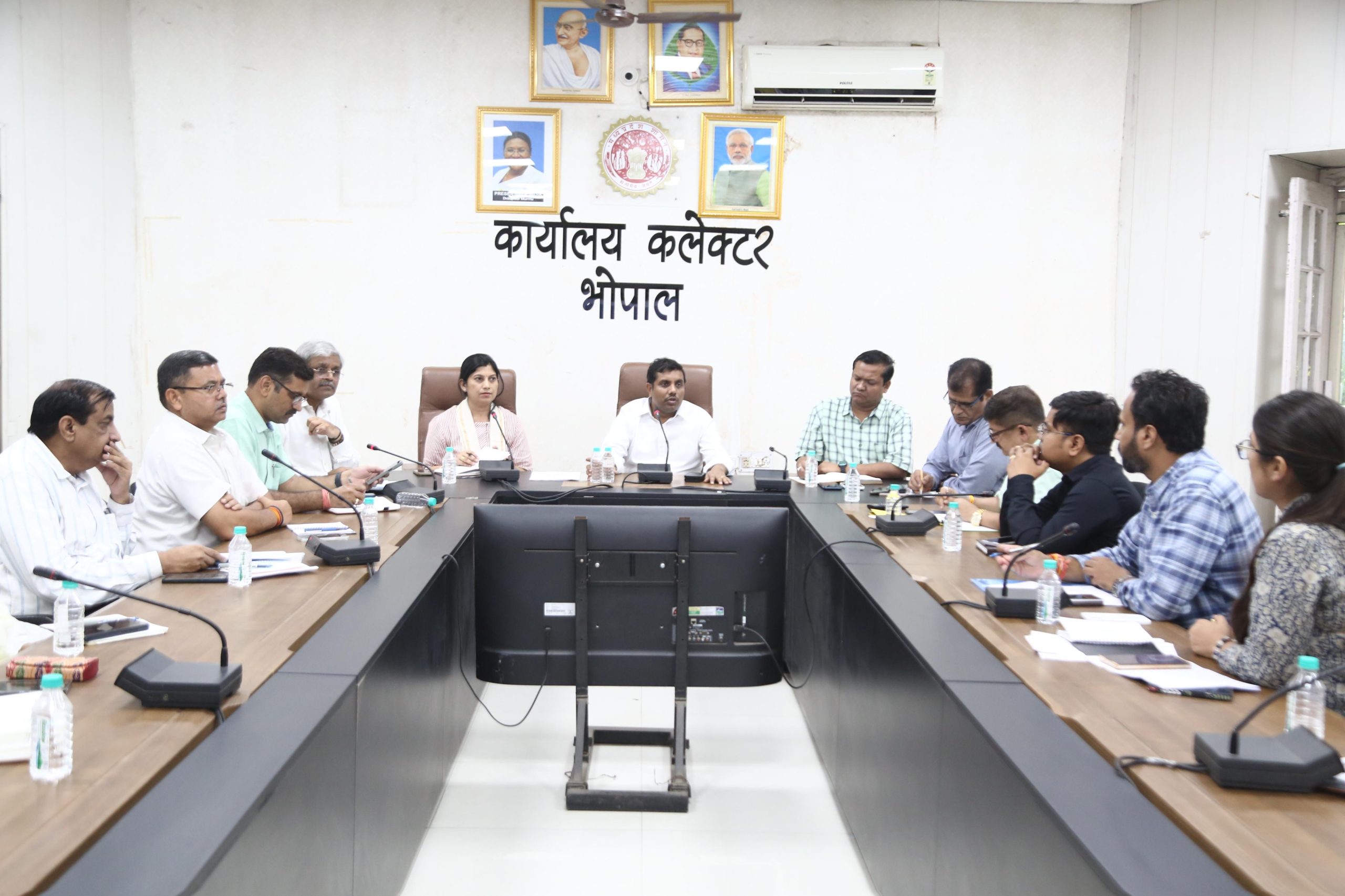 वृहद स्तर पर करें सामूहिक योग कार्यक्रम का आयोजन ~श्री सिंह