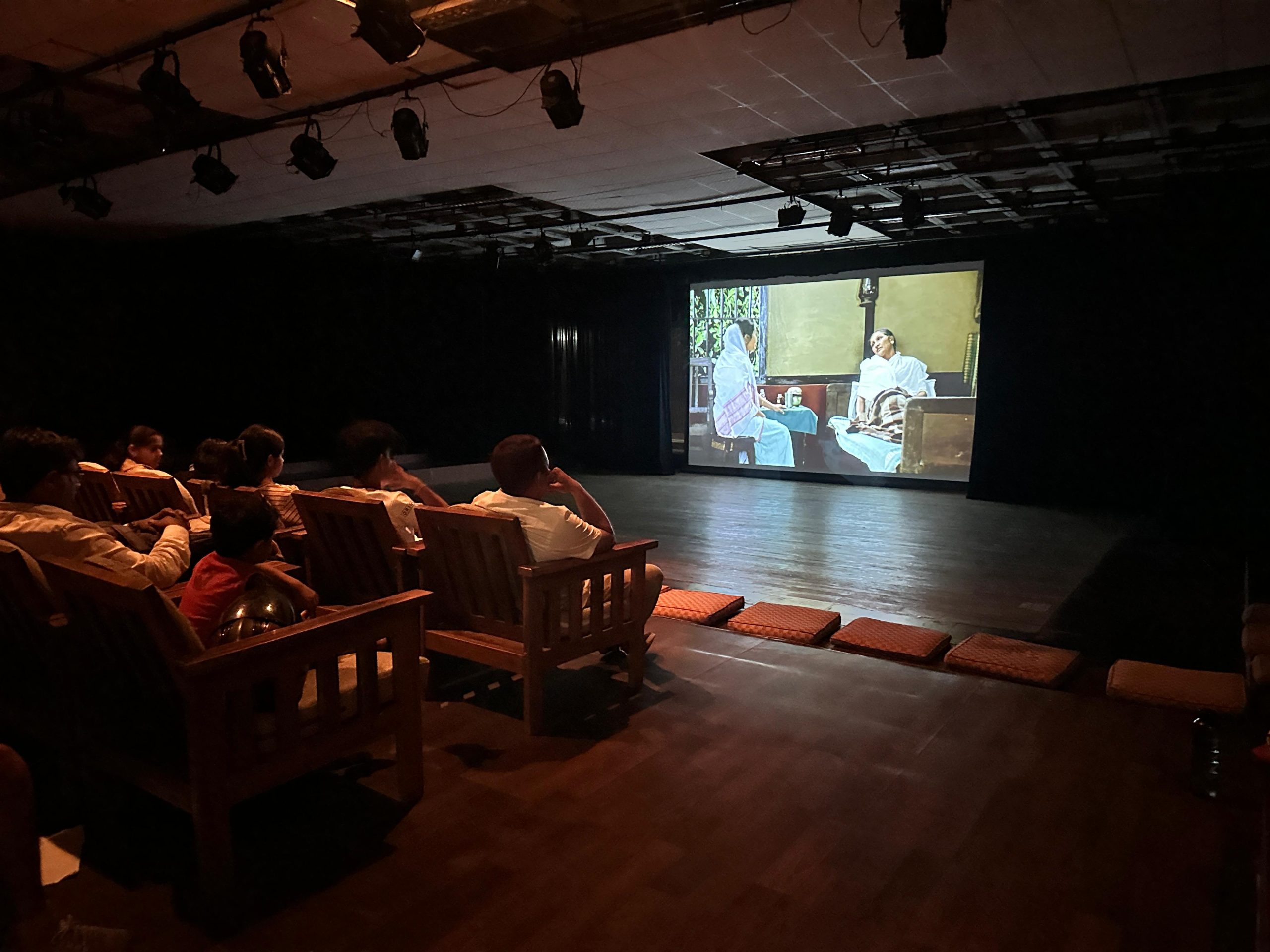 भारत भवन में हुआ असमियां फिल्म तोरा का प्रदर्शन