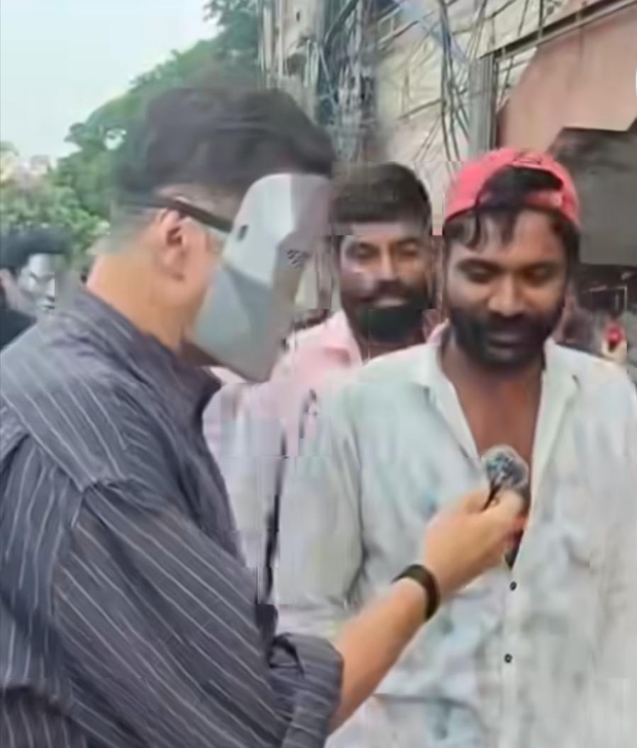 अक्षय कुमार ने हाउसफुल-5 का लोगों से मास्क पहनकर लिया रिव्यू